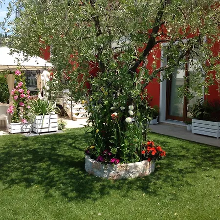 G&g And 3* Garda (Verona)