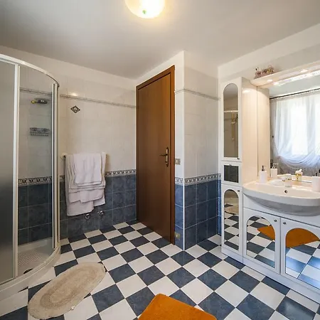 G&g And 3* Garda (Verona)